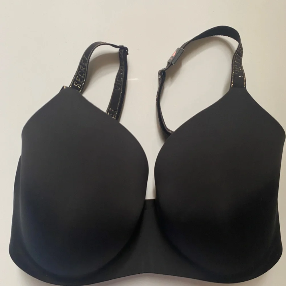 NWT Victoria’s Secret Lightly Lined Wireless T-Shirt Bra - Picture 3 of 10